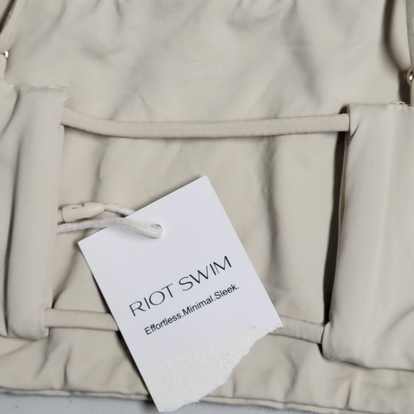 Riot Swim NWT Eden bikini Top Size Small. - Picture 8 of 12